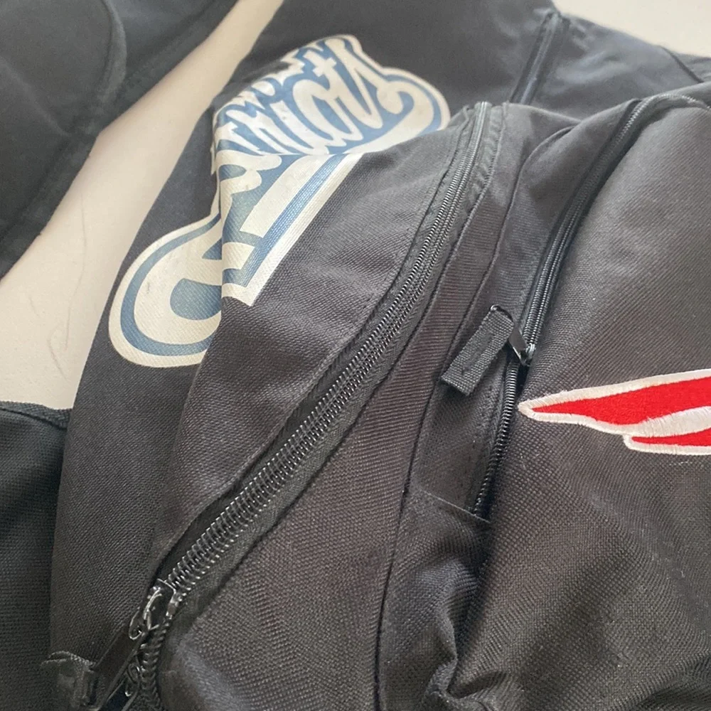 NFL‎ New England Patriots black slap back pack